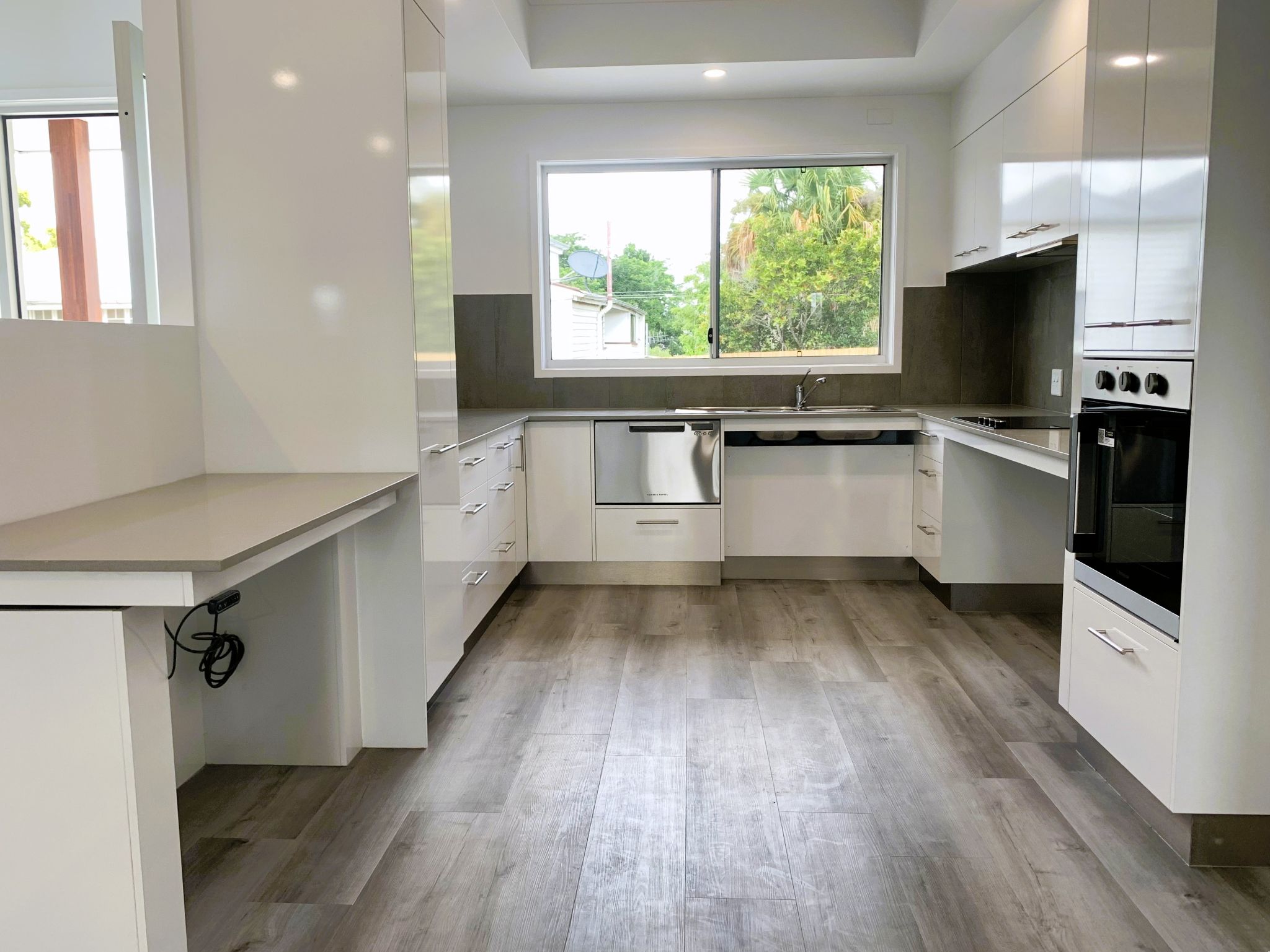 Lennox Kitchen broad view