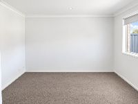 2 bradman-drive-woongarrah-34-carpeted-bedroom-alternate-view