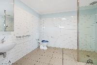 Bathroom   Giddings Street