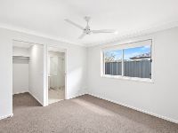 2 bradman-drive-woongarrah-04-bedroom-with-built-in-robe-and-fan
