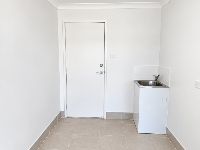 2 bradman-drive-woongarrah-35-laundry-with-external-door