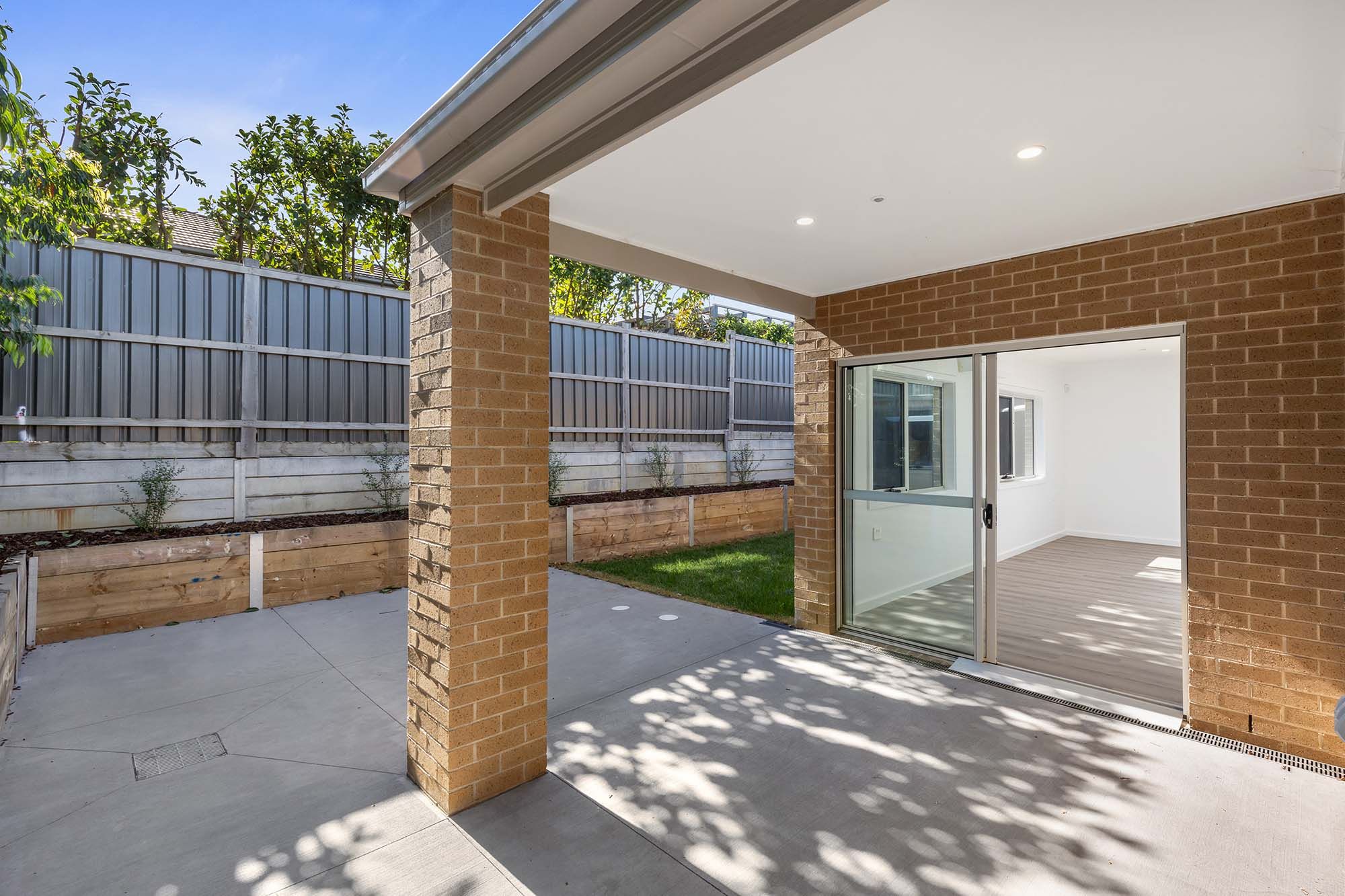 Bankside   Backyard and Alfresco LR No Logo