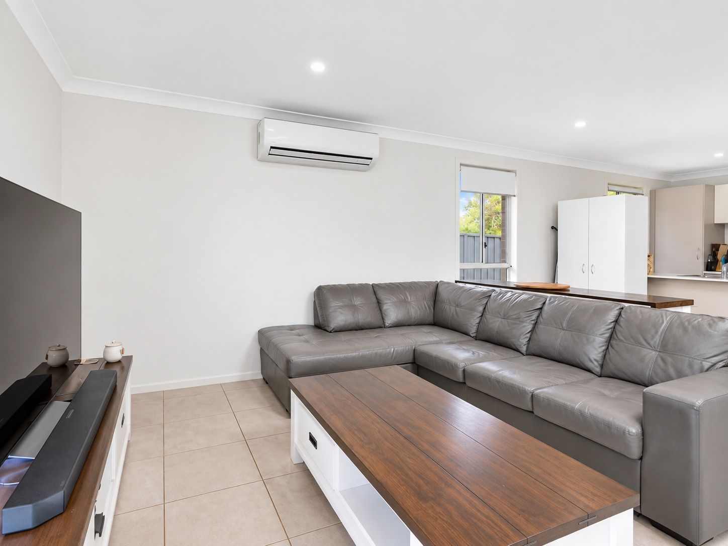 2 bradman-drive-woongarrah-16-furnished-living-room