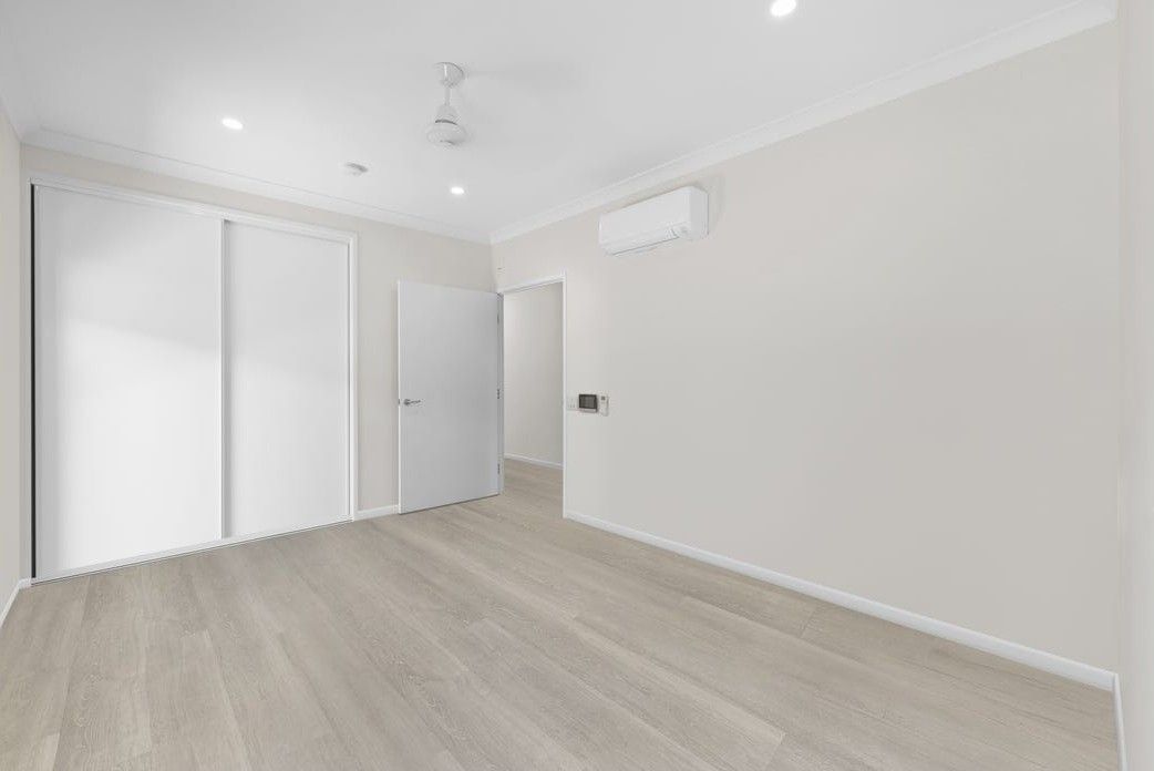 5   Henley Cl 2 - Bed 1 b