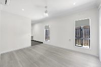 4   Henley Cl 2 - Bed 1