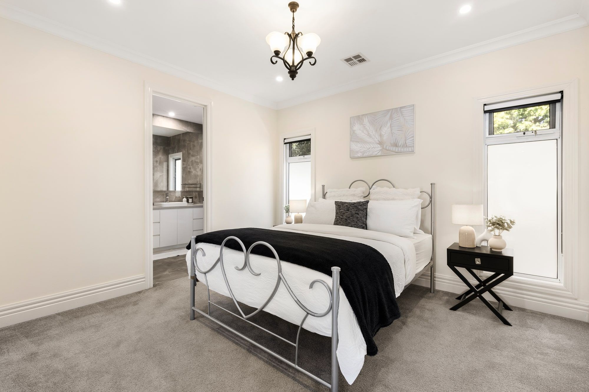 531527 4_Gillian_Road-180-min