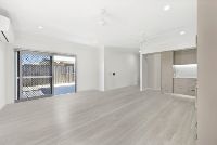 15   Henley Cl 2 - Living to Patio