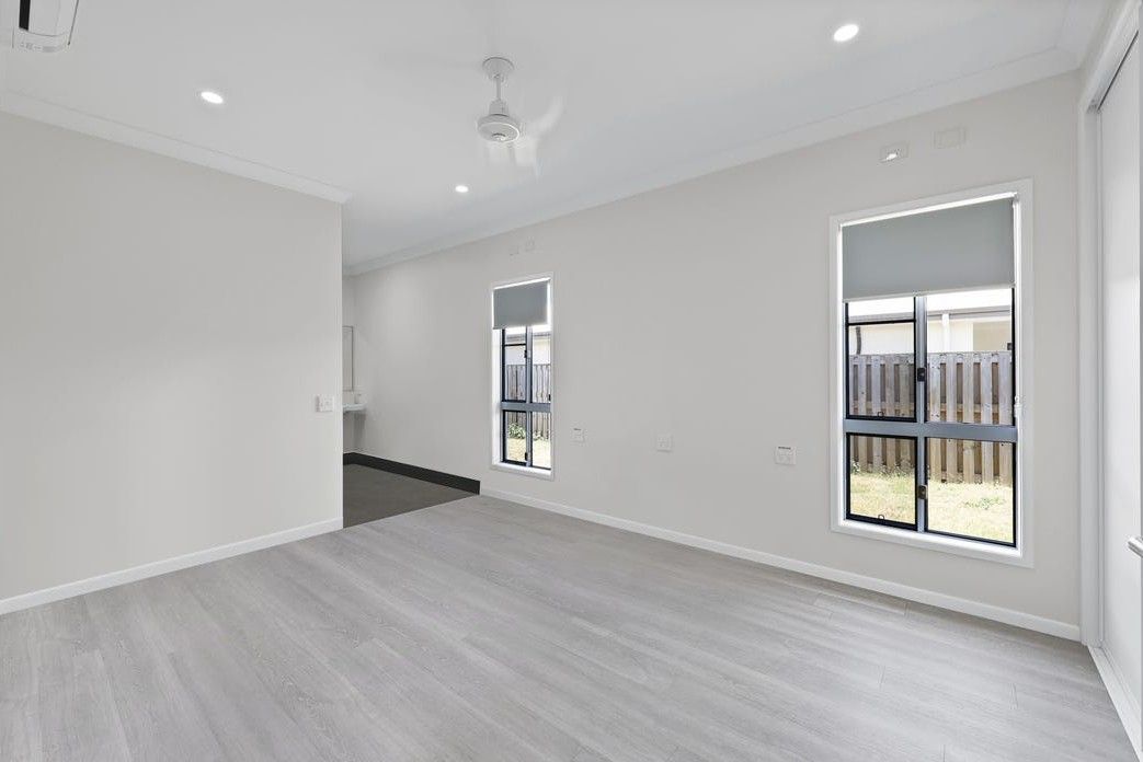 7   Henley Cl 2 - Bed 2