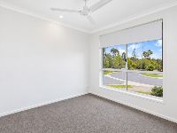 2 bradman-drive-woongarrah-21-front-bedroom-with-street-outlook