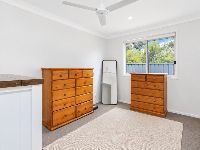 2 bradman-drive-woongarrah-20-bedroom-with-storage-furniture