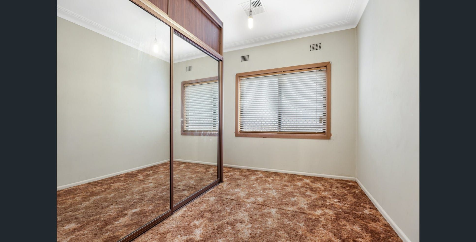 1st bedroom