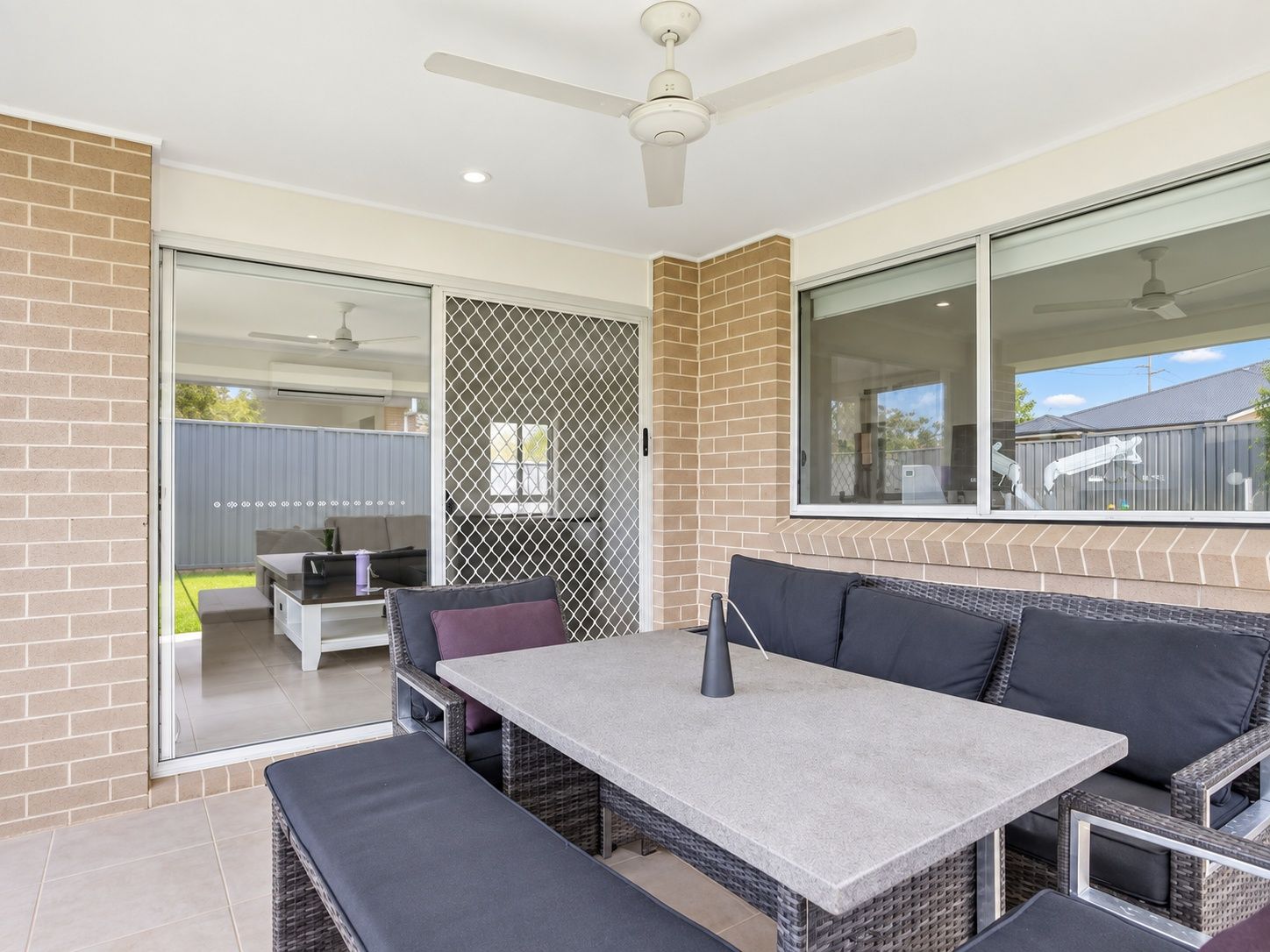 2 bradman-drive-woongarrah-15-furnished-covered-alfresco