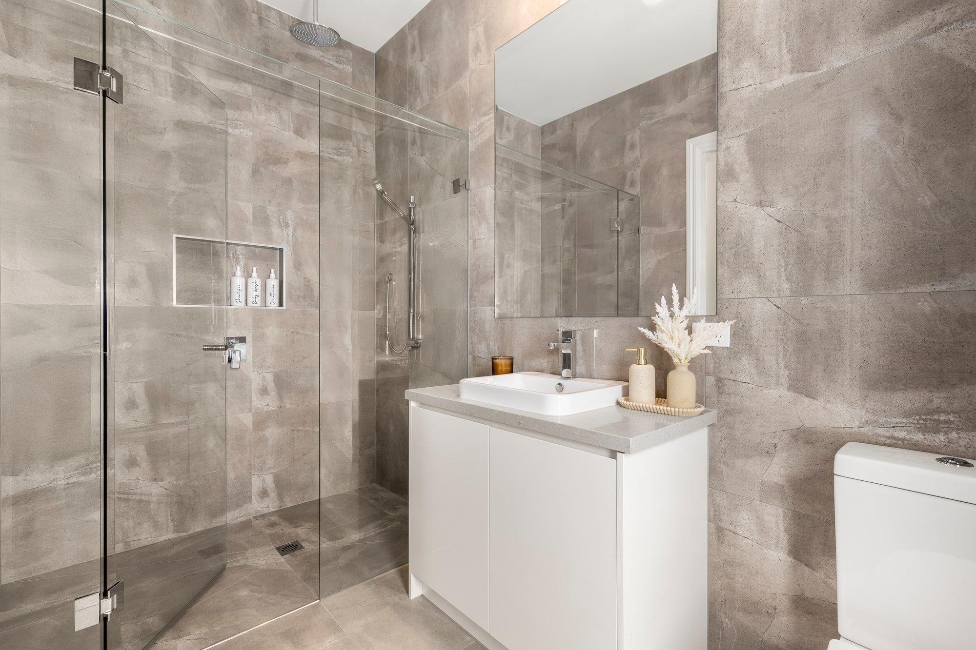 531527 4_Gillian_Road-020-min