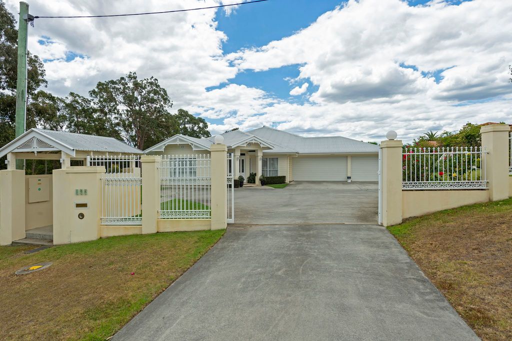 002 Open2view_ID657621-198_Bahrs_Scrub_Road