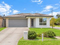 2 bradman-drive-woongarrah-13-front-exterior-street-view