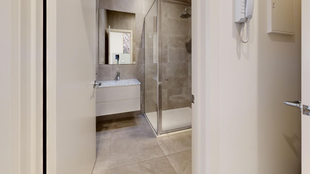 11 Japonica-St-Bathroom2