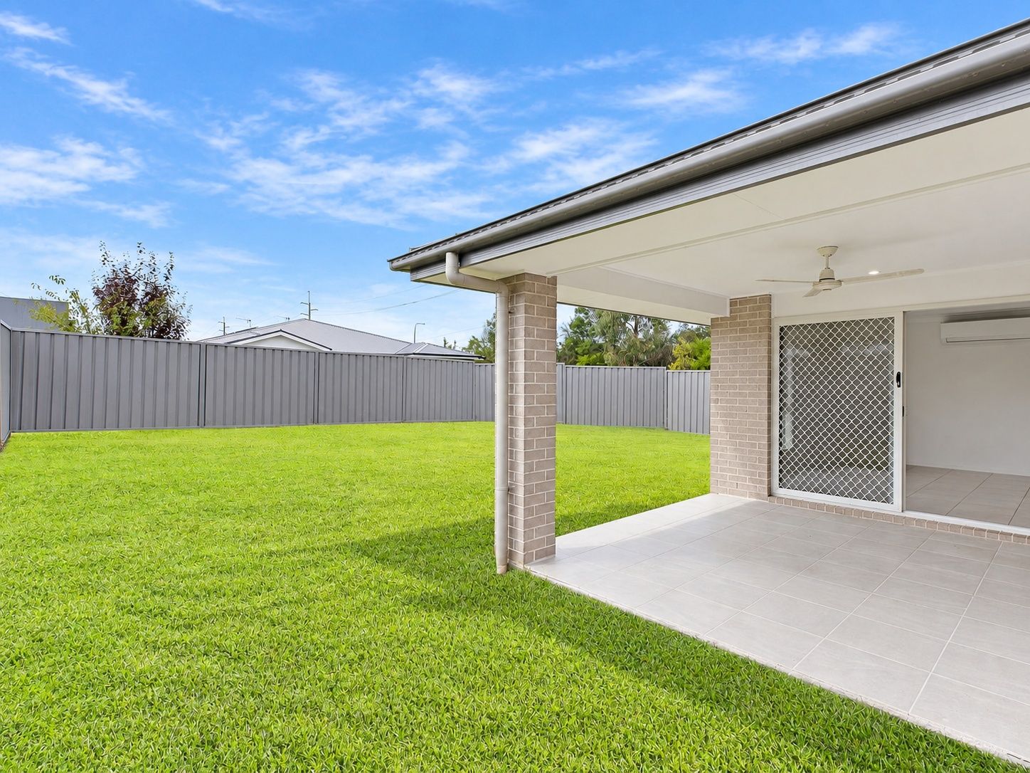2 bradman-drive-woongarrah-11-covered-alfresco-and-backyard