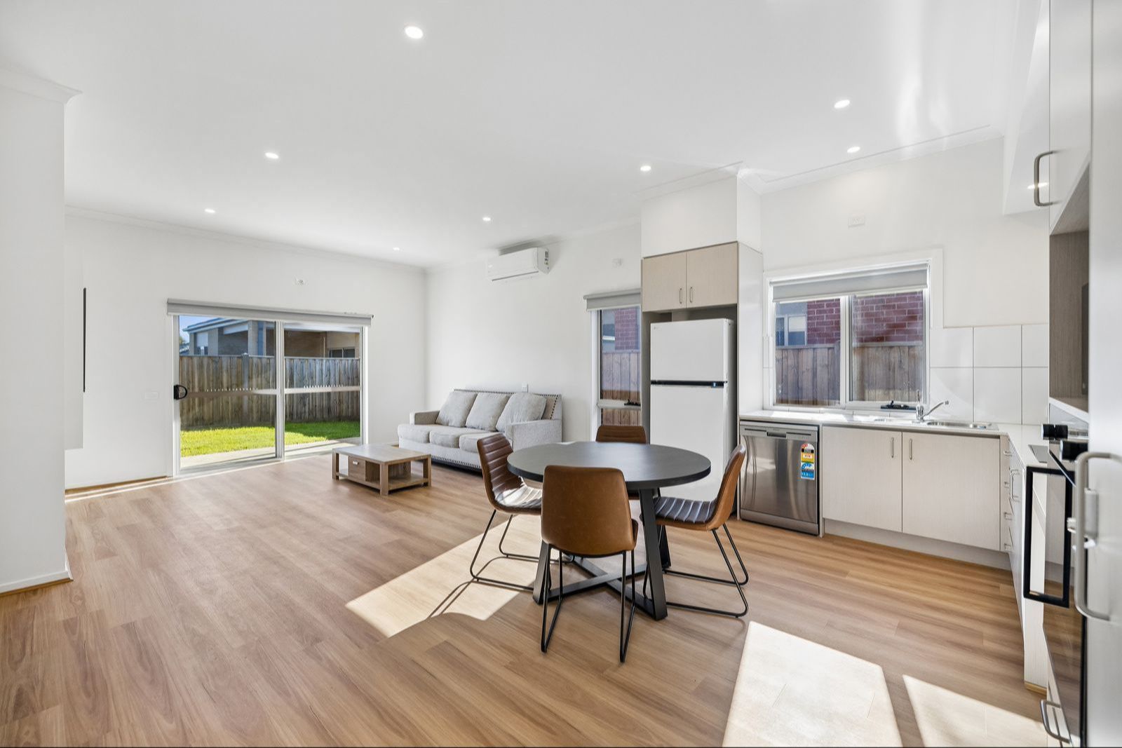 26 Mimosa_Drive_Beveridge_VIC_3753-26_Mimosa_Drive-Bruno_Calfapietra_132_1600_18