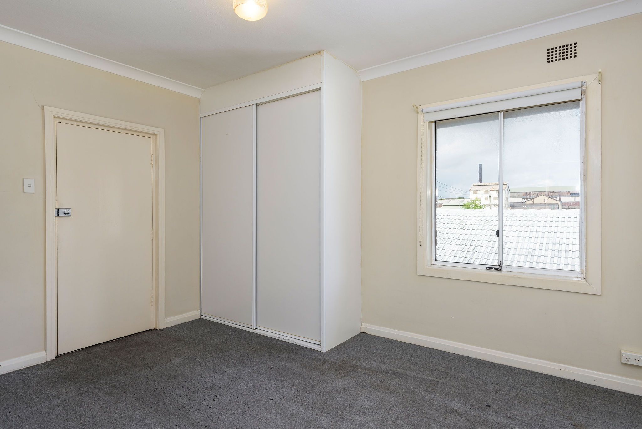 SIL012 LR-MAYFIELD2-vacancy2