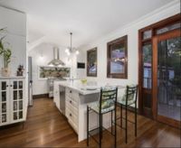 18 Ames St Carnegie   Kitchen