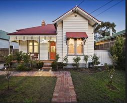 18 Ames St Carnegie   Front