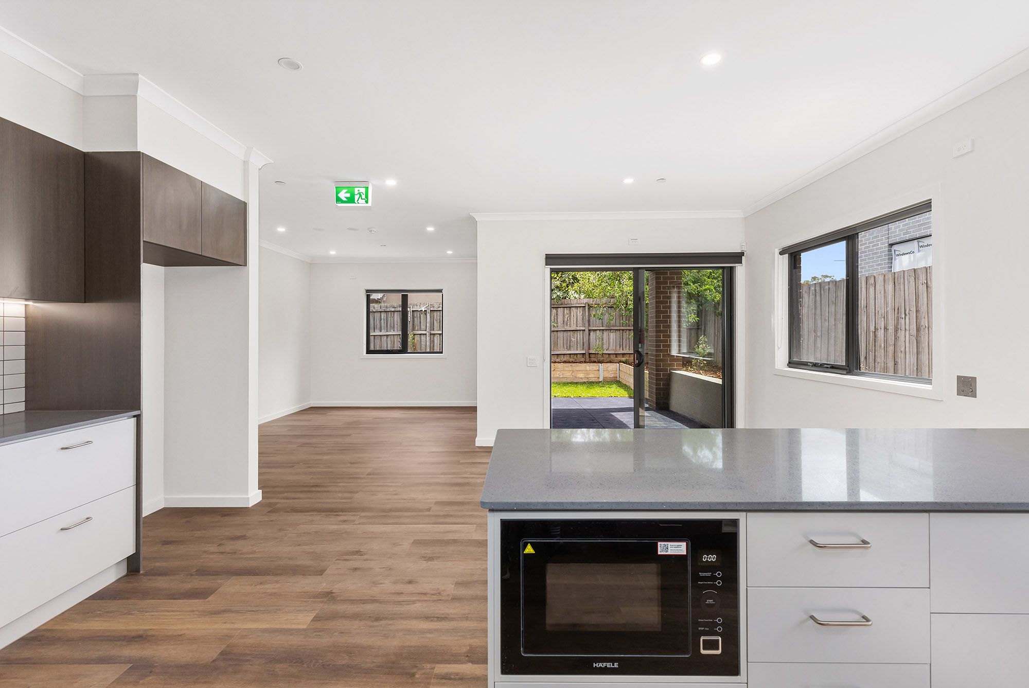 Bellbrae   Kitchen Living Dining Alfresco 3 LR No Logo