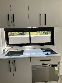 5e1068e4 c180-4fae-9169-924963d20a53-lg-Kitchen-2