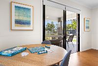 Guildford West dining table