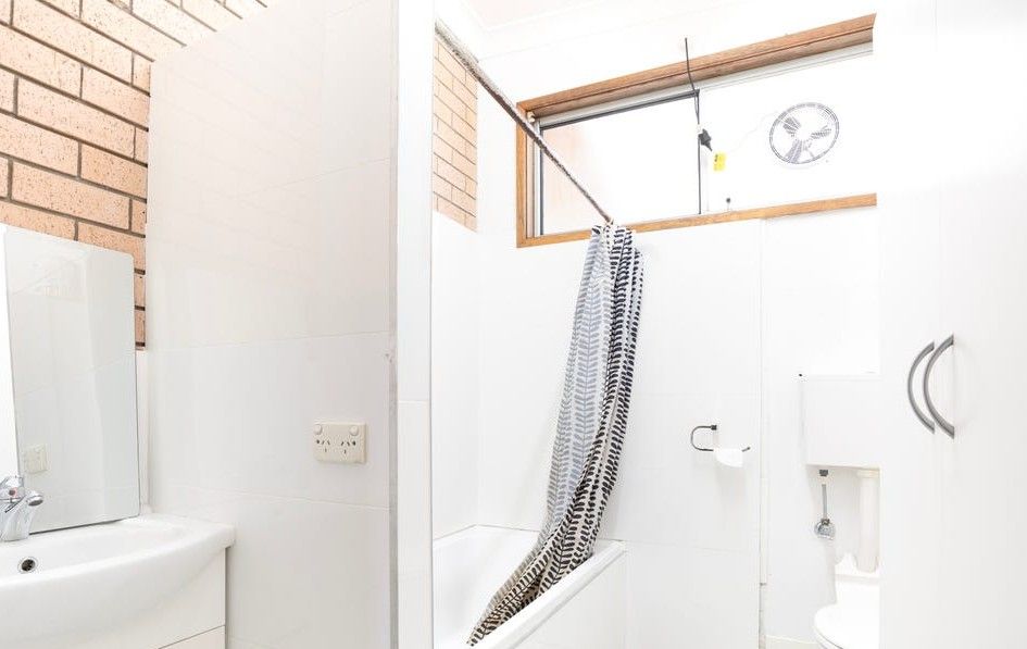 Bathroom1