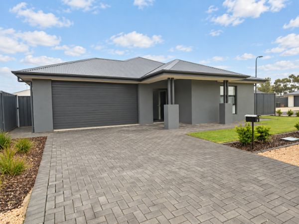 Murray Bridge 4 housefront
