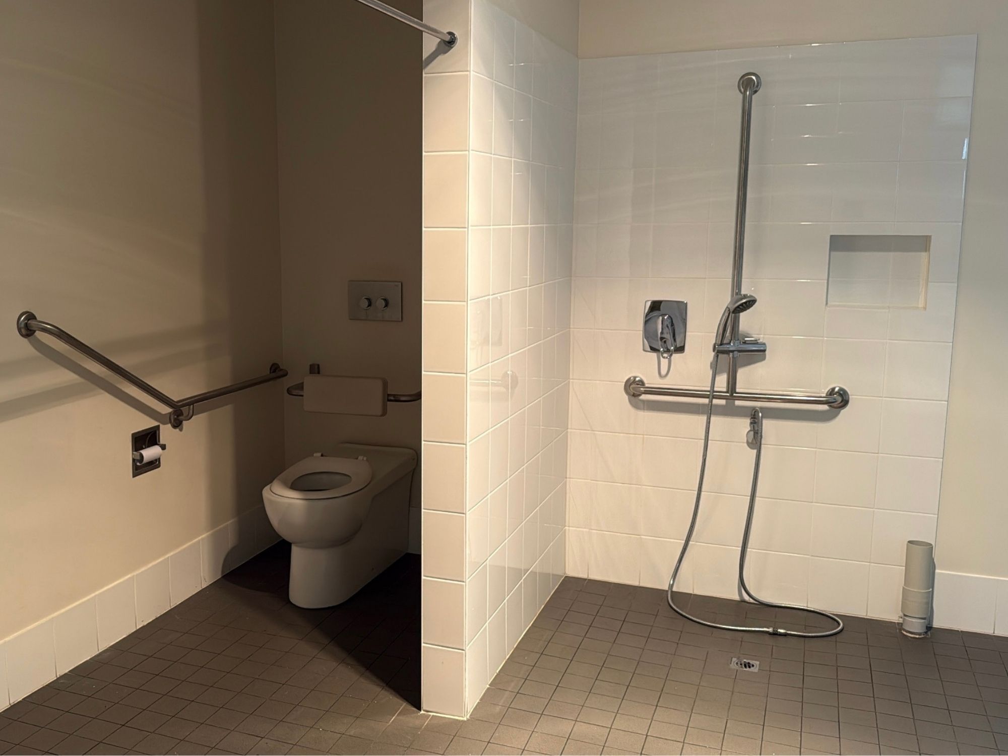 1 52 Foster Street - bathroom 1