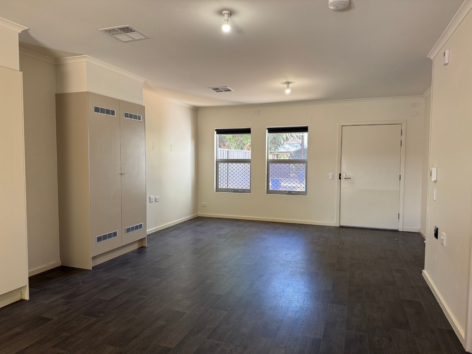 1 52 Foster Street - living area