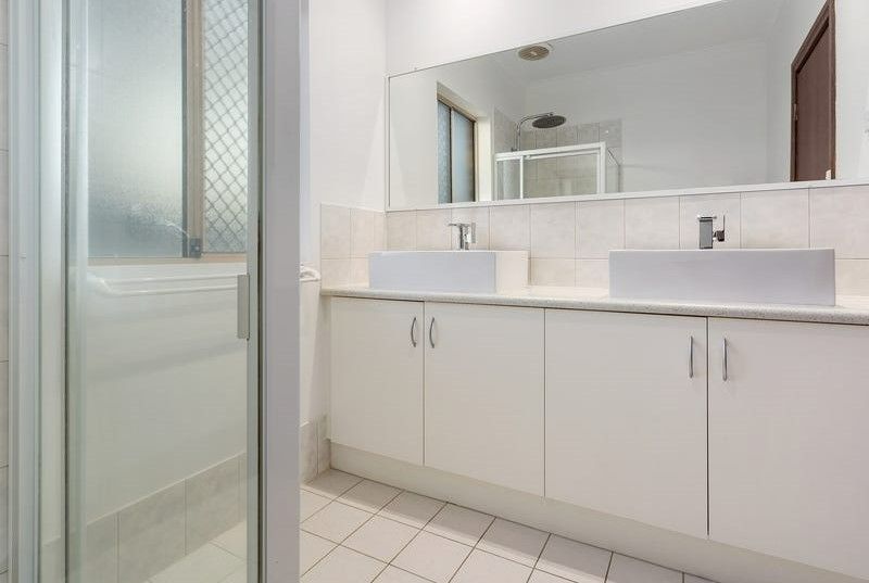 bathroom 2 clovelly park