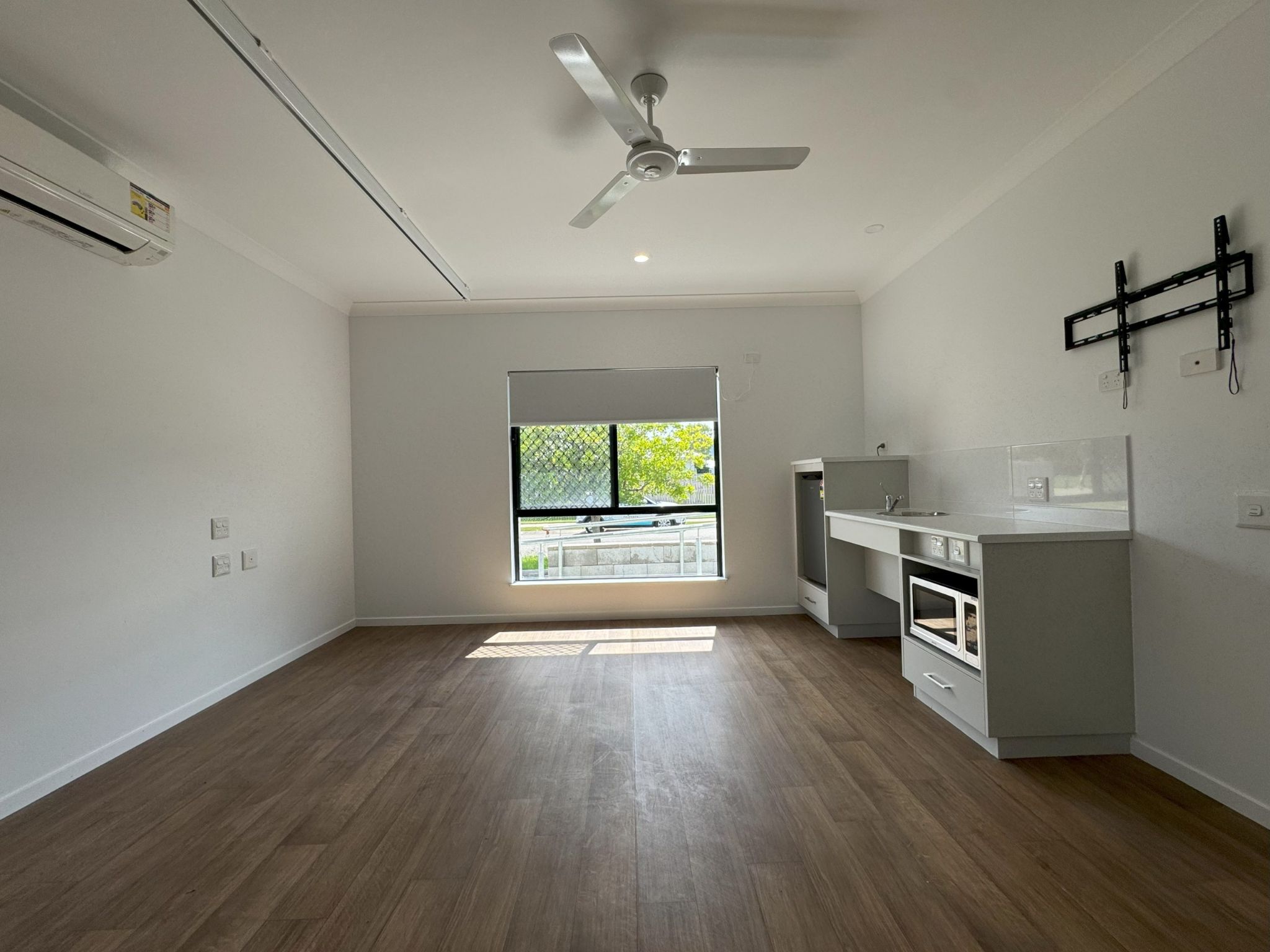 R3828753 RASMUSSEN-8-scaled