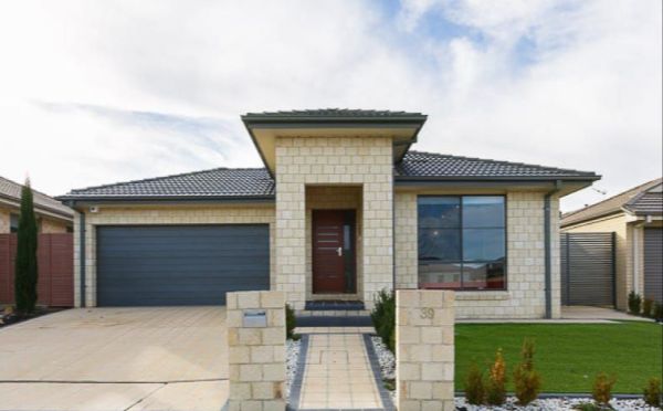 Front of House Franklin