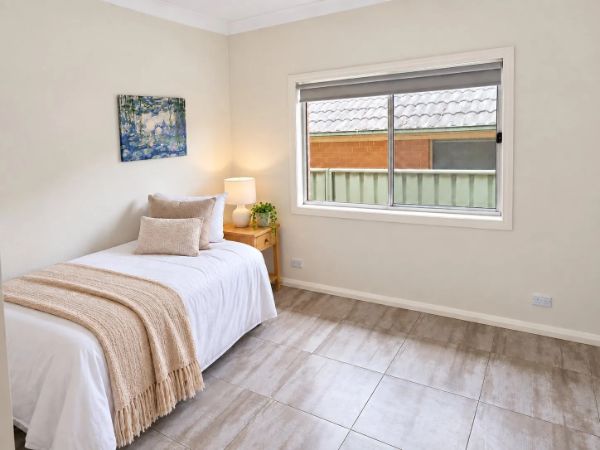 kings park-sil-vacancy-bedroom