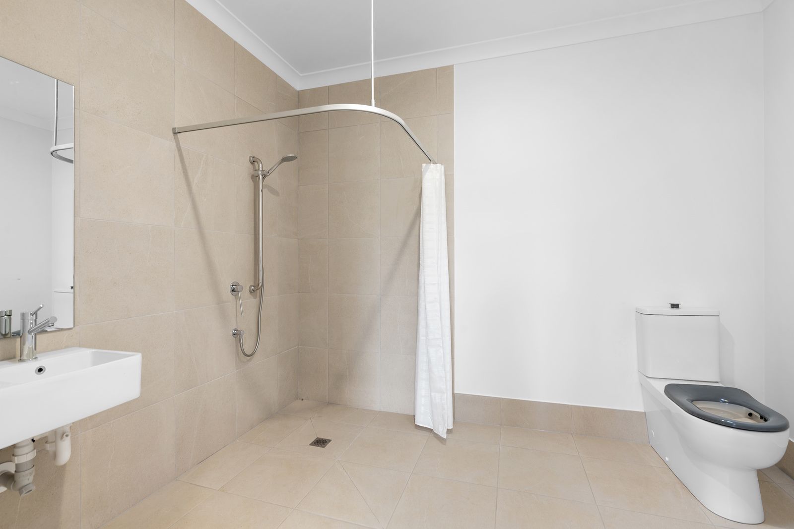 007 Open2view_ID990157-2_11_Ewan_Cres_Kearney_Springs