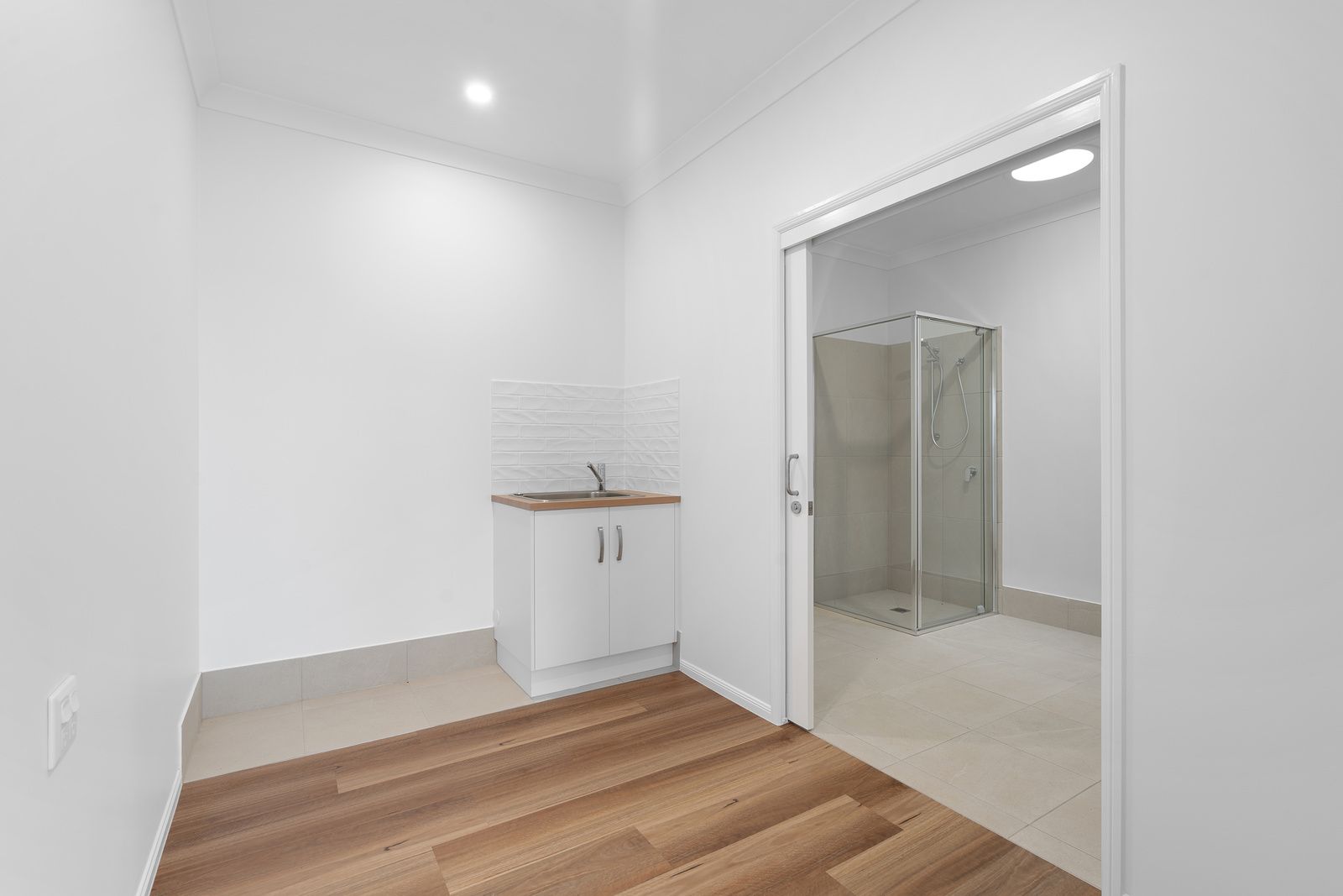 010 Open2view_ID990157-2_11_Ewan_Cres_Kearney_Springs