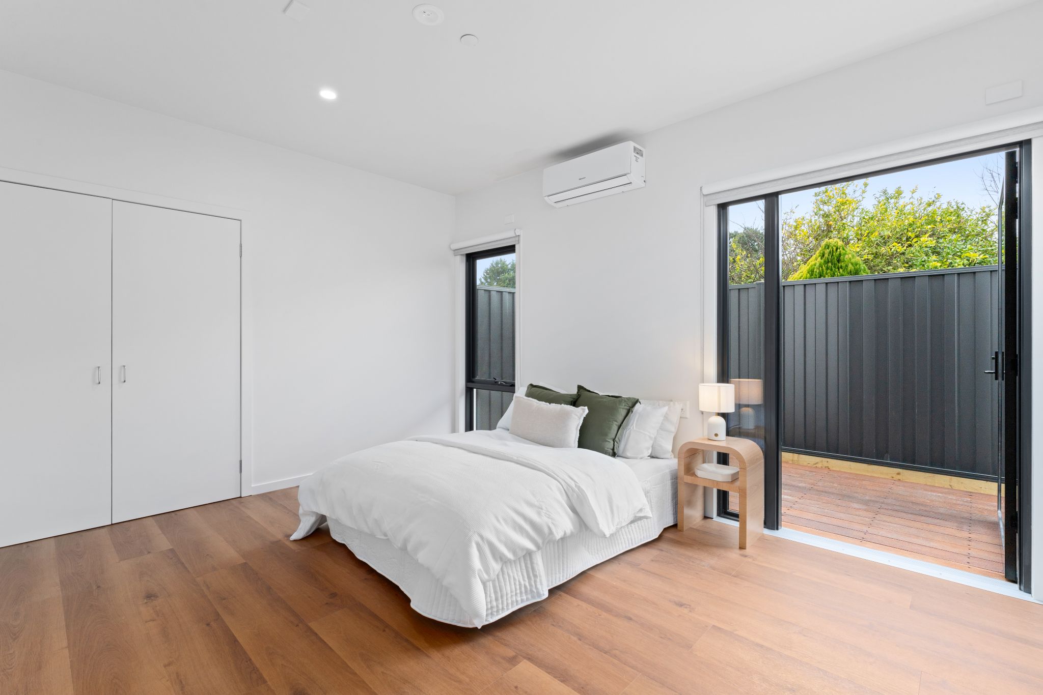 13 LochSt-Cranbourne-2