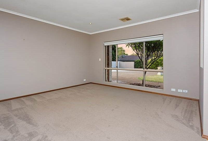 lounge room Clovelly Park