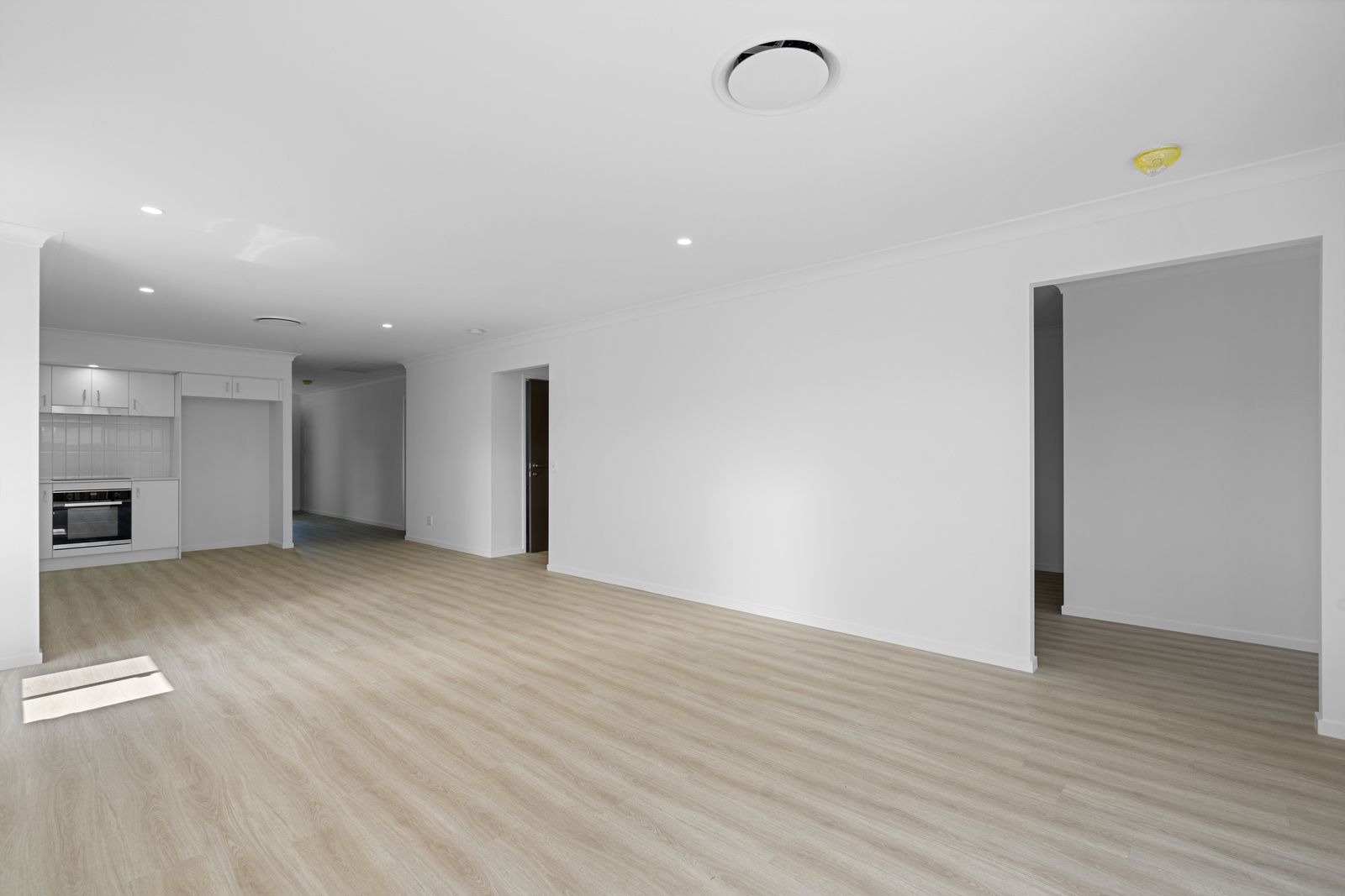 004 Open2view_ID905887-11_Banks_Creek_Rd_Fernvale