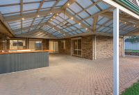 Outdoor area 2 Clovelly yPark