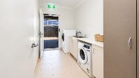 norman gardens-dax40268P-accommodation-05-l