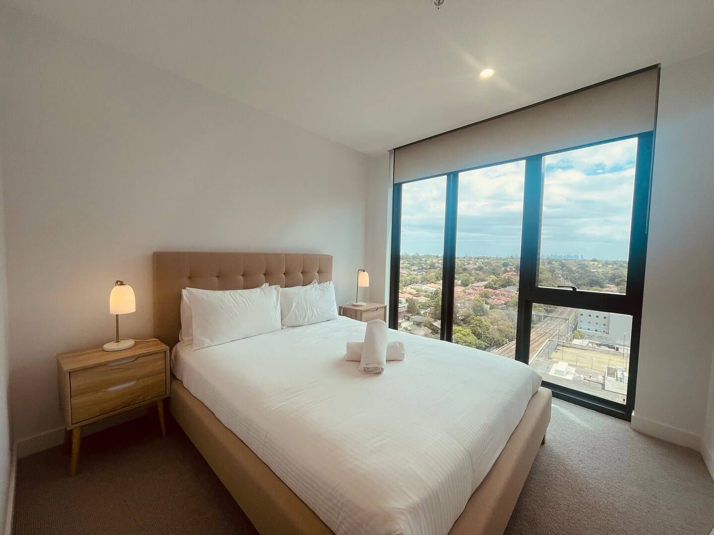20200a7e 9d3c-421a-bb87-2d2292b83229bedroom1