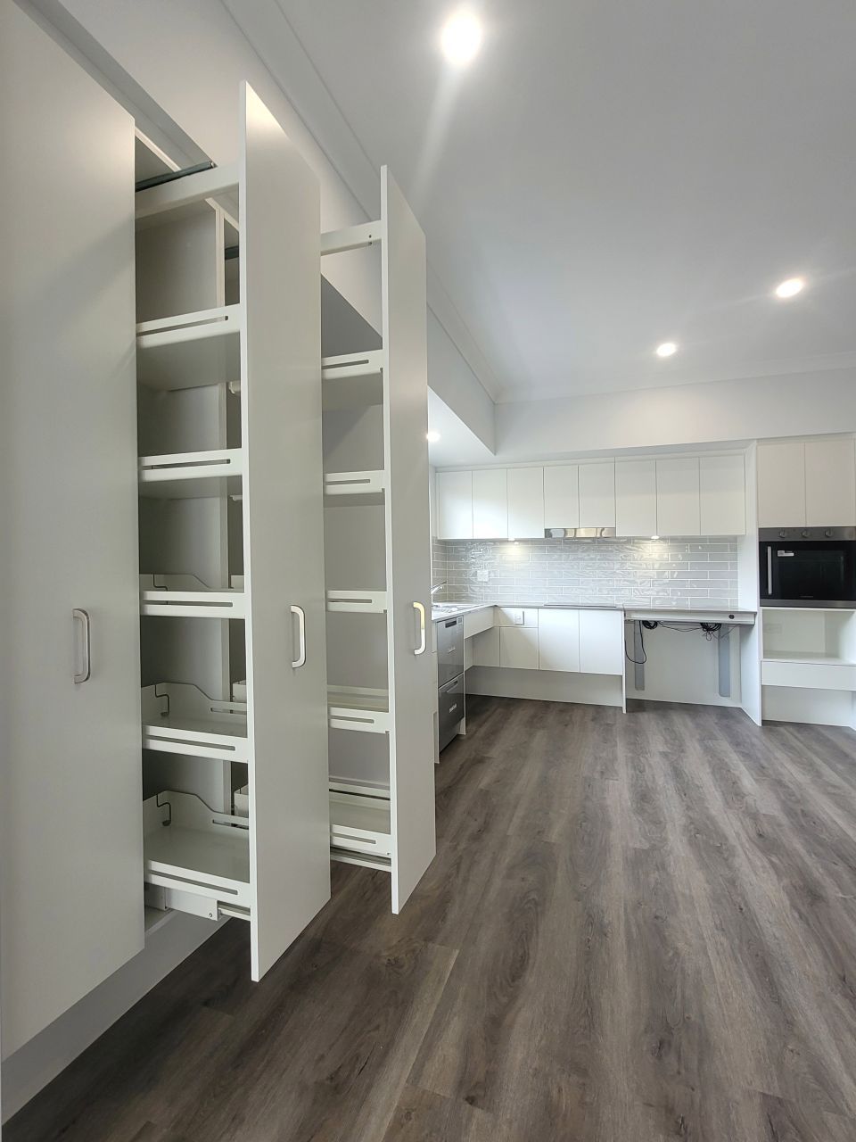 Kitchen panty edited