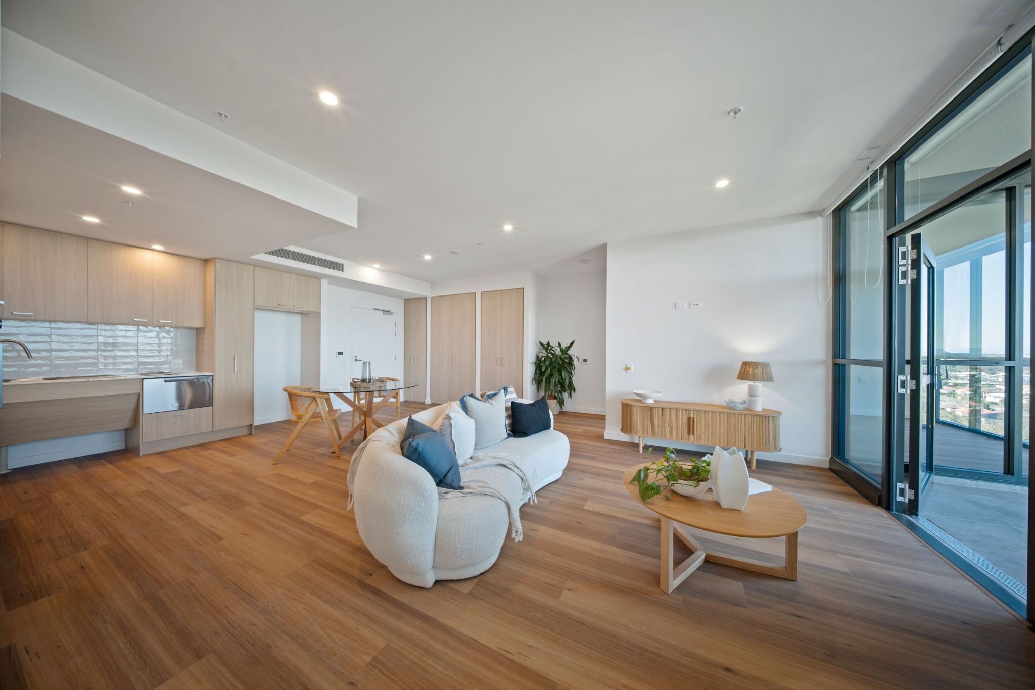 Lounge Kitchen