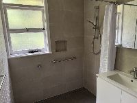 Loftus197bathroom min