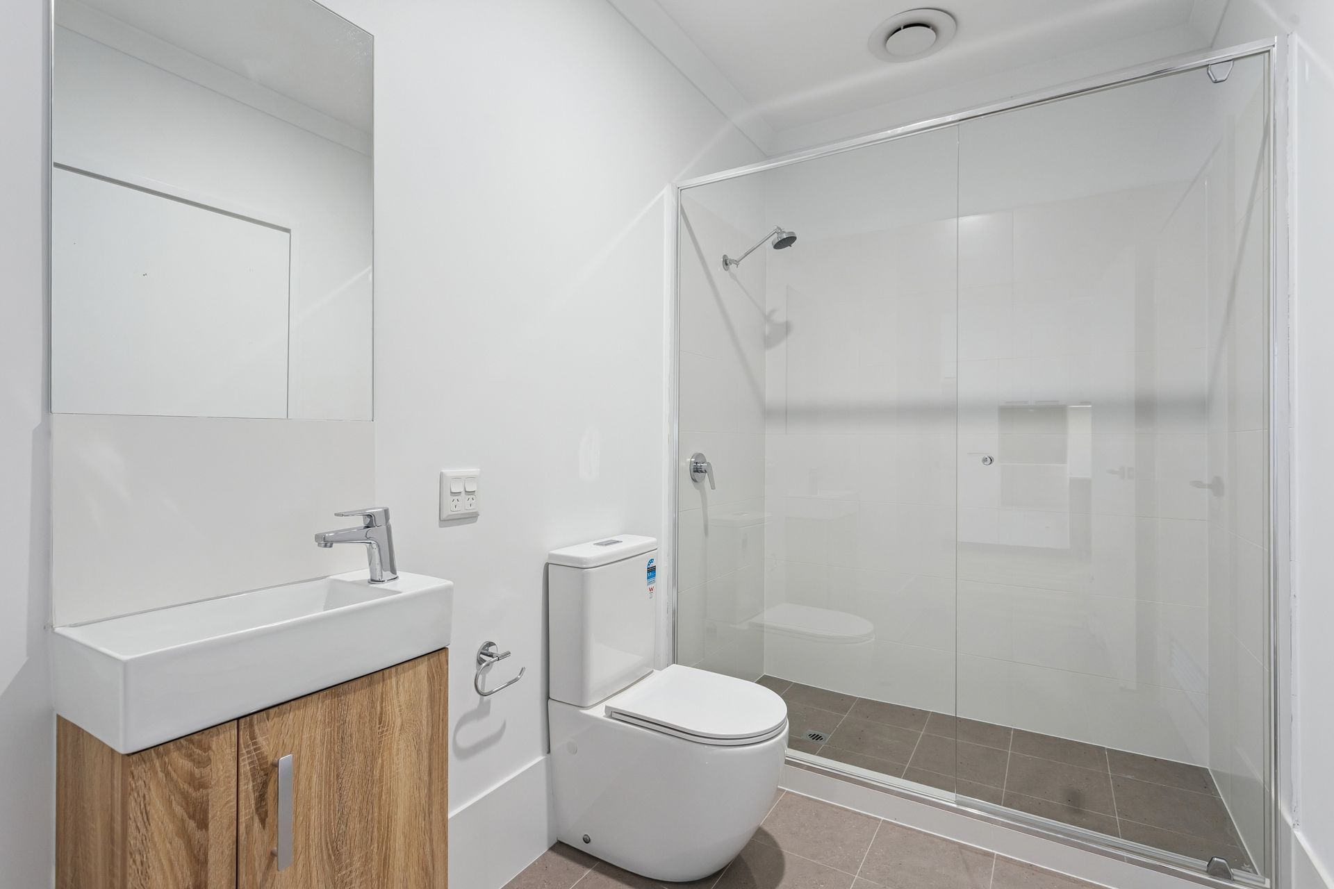 web 2 112 Hicks St, Gosnells 6
