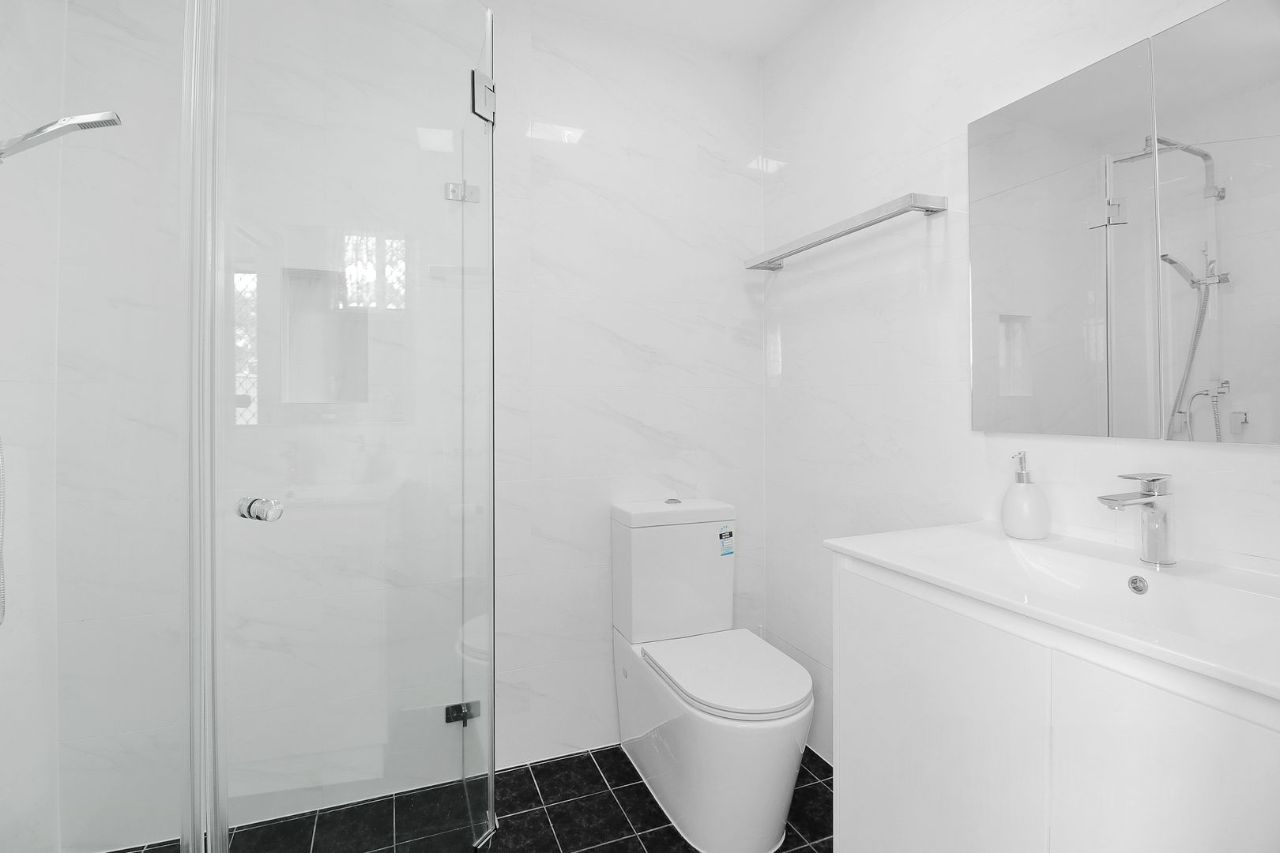 bathroom 2 Photoroom