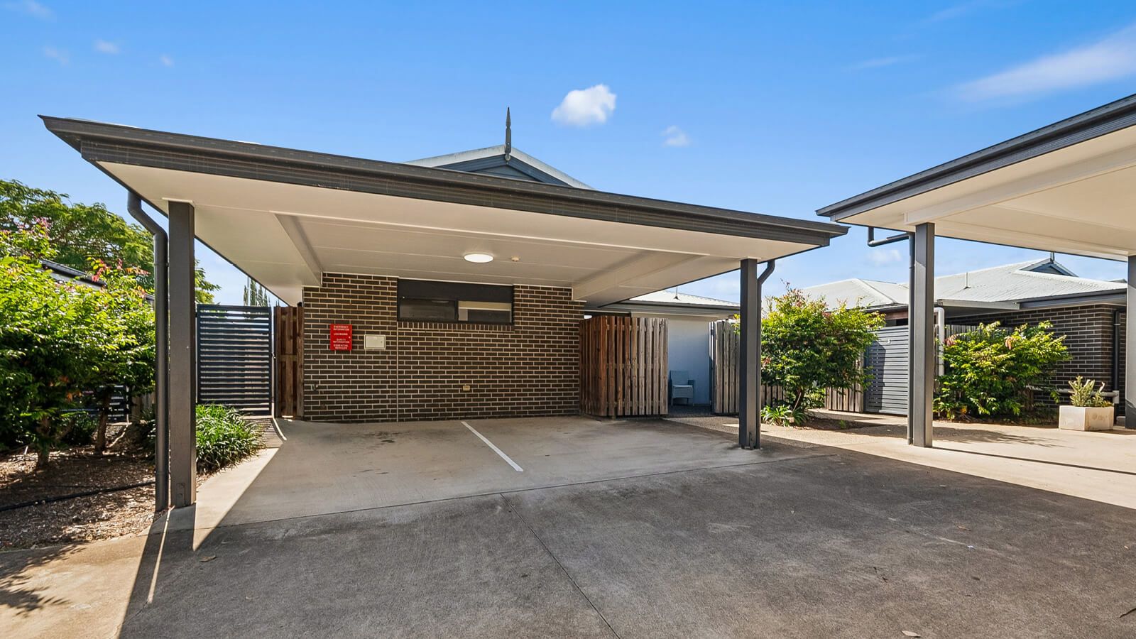 DAX40241P Carport_l